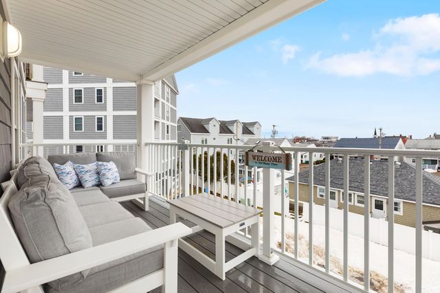 377 Ocean Blvd Unit 16, Hampton, NH 03842