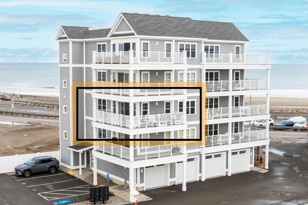 377 Ocean Blvd Unit 16, Hampton, NH 03842