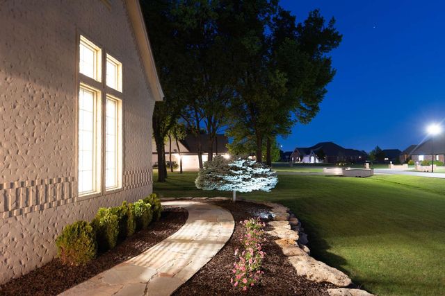 8112 N 72nd East Avenue, Owasso, OK 74055