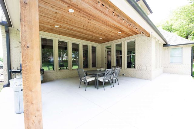 8112 N 72nd East Avenue, Owasso, OK 74055