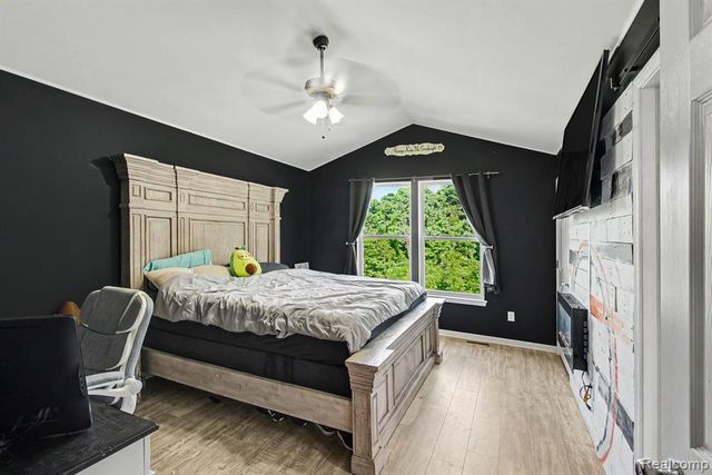 956 Callaway Court, Howell, MI 48843