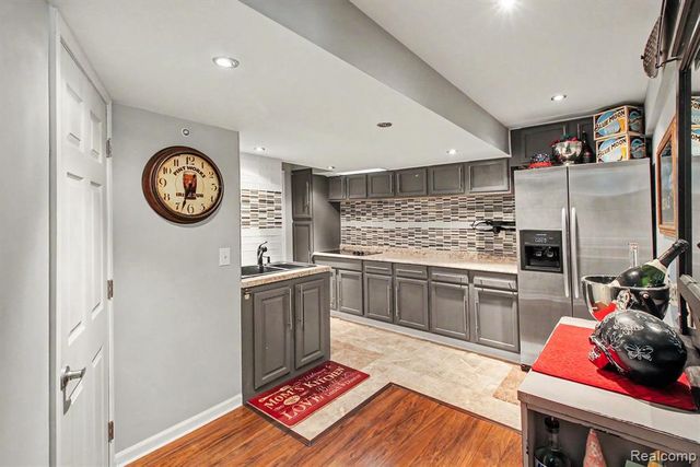 956 Callaway Court, Howell, MI 48843