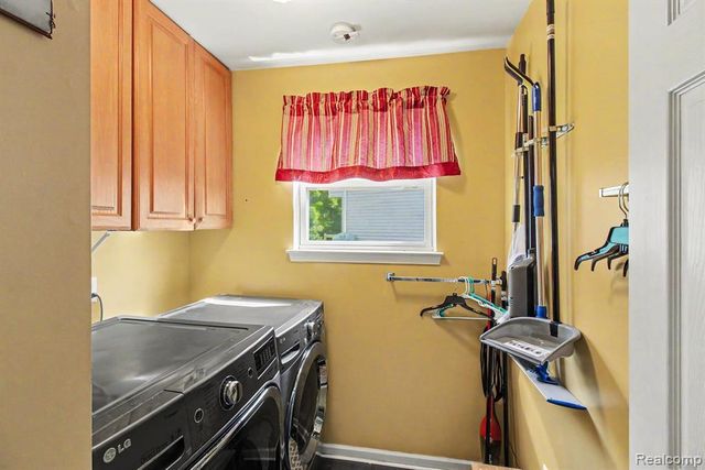 956 Callaway Court, Howell, MI 48843