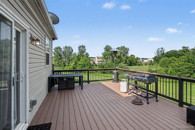 956 Callaway Court, Howell, MI 48843