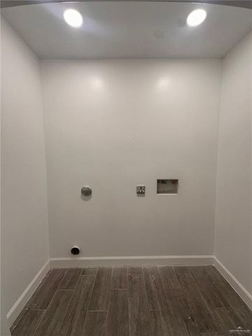 509 W Starr Avenue, Pharr, TX 78577