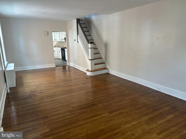 824 INDIANA AVE, Trenton, NJ 08638