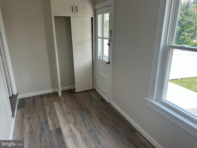 824 INDIANA AVE, Trenton, NJ 08638