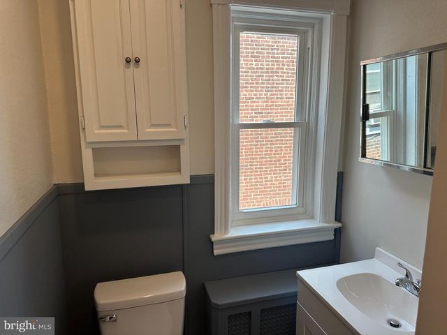 824 INDIANA AVE, Trenton, NJ 08638