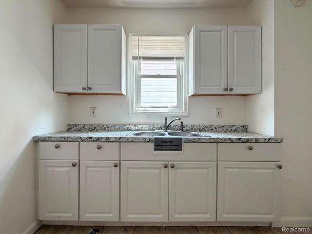 12836 CONWAY Street, Detroit, MI 48217