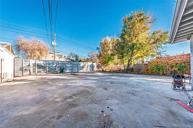 2532 S Broadway, Denver, CO 80210