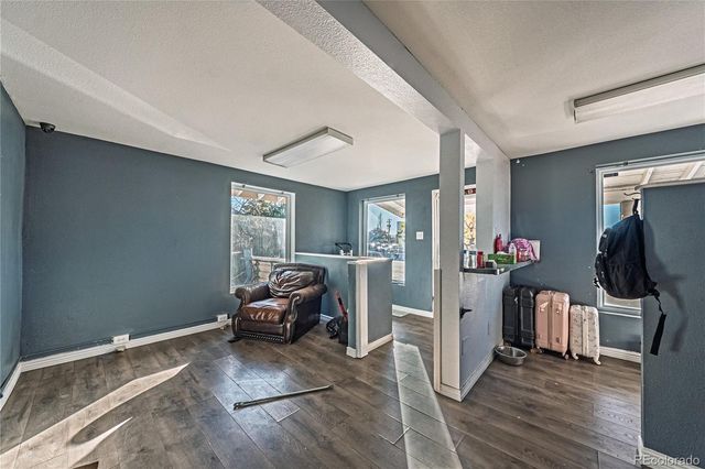 2532 S Broadway, Denver, CO 80210