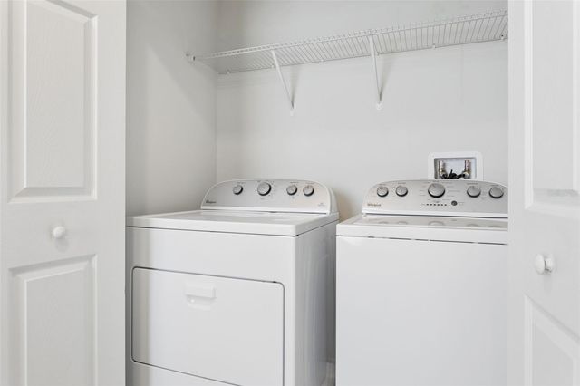 4751 WHITE SANDERLING COURT, Tampa, FL 33619