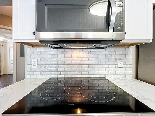 1140 EXCELLER COURT 100, Casselberry, FL 32707