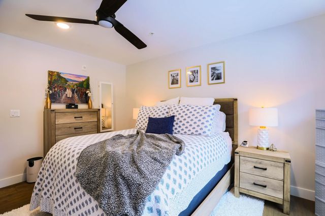 2075 Lafayette Rd Unit A18, Portsmouth, NH 03801