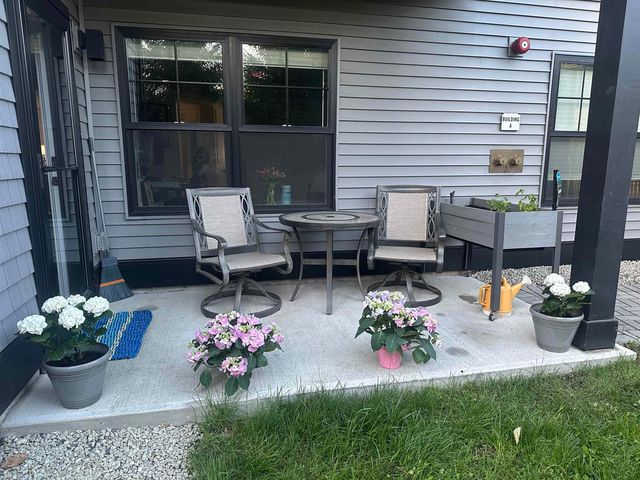 2075 Lafayette Rd Unit A18, Portsmouth, NH 03801