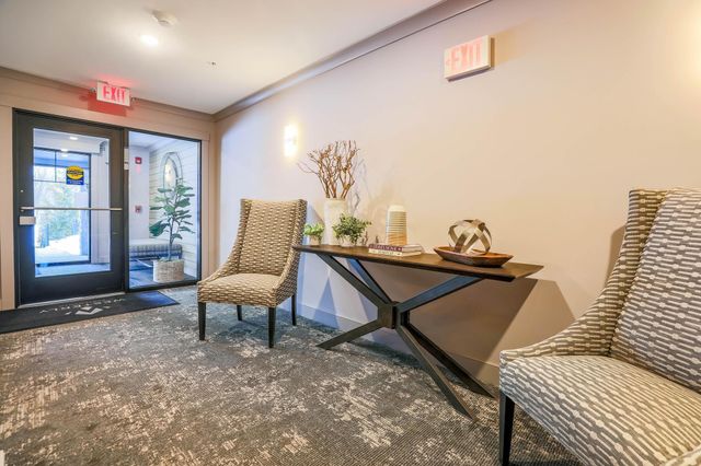 2075 Lafayette Rd Unit A18, Portsmouth, NH 03801