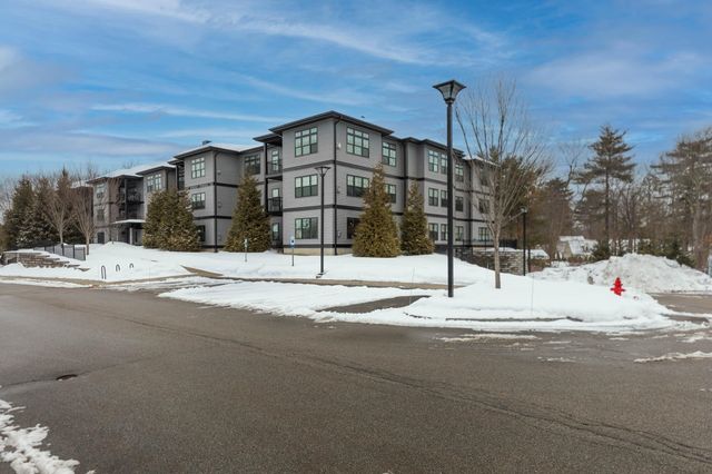 2075 Lafayette Rd Unit A18, Portsmouth, NH 03801