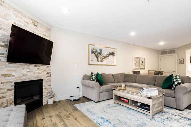 2075 Lafayette Rd Unit A18, Portsmouth, NH 03801