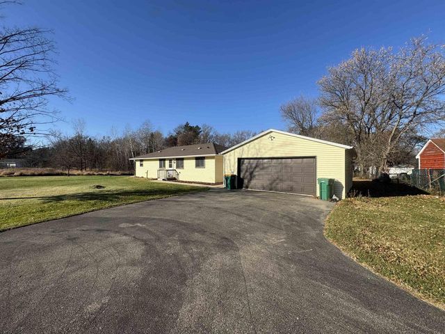 S4603A Raven Acres Drive, Baraboo, WI 53913