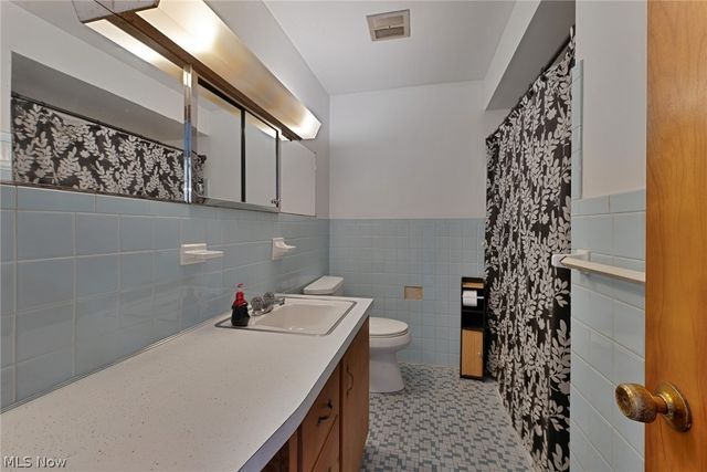 4285 Kerrybrook Drive, Youngstown, OH 44511