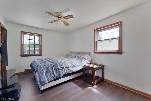 4285 Kerrybrook Drive, Youngstown, OH 44511
