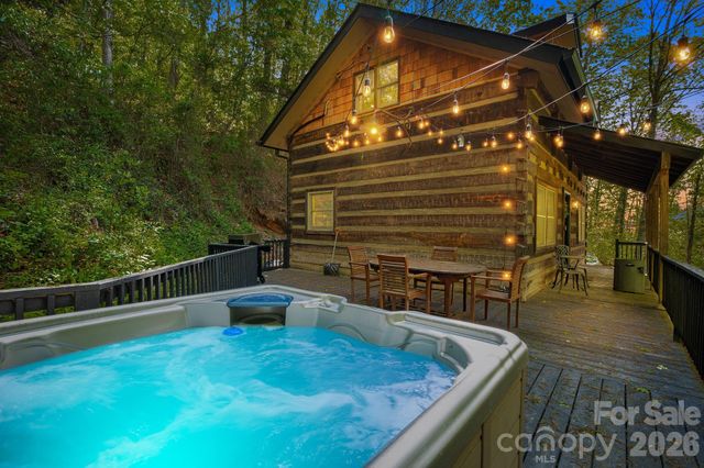 155 Spivey Mountain Road, Asheville, NC 28806