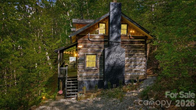 155 Spivey Mountain Road, Asheville, NC 28806