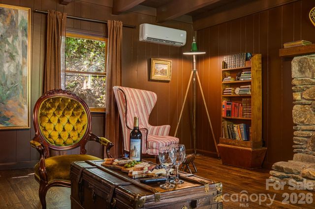 155 Spivey Mountain Road, Asheville, NC 28806