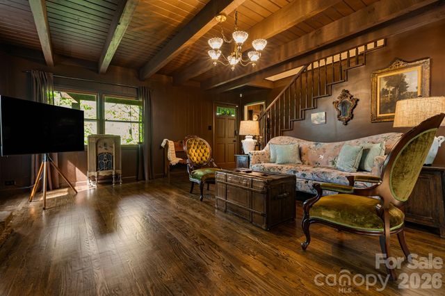 155 Spivey Mountain Road, Asheville, NC 28806