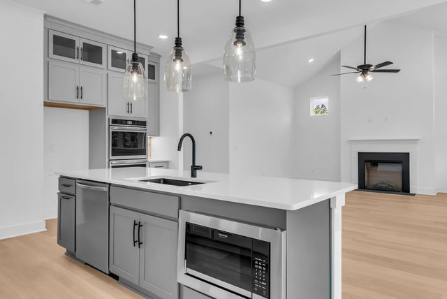 7266 Fairlawn Drive, Fairview, TN 37062