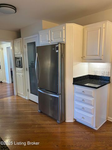 217 Edgewood Dr, Bardstown, KY 40004