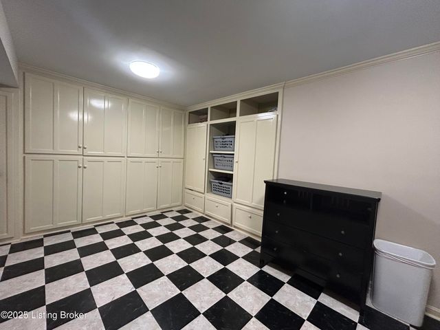 217 Edgewood Dr, Bardstown, KY 40004