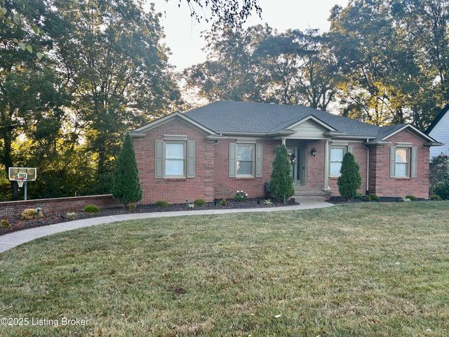 217 Edgewood Dr, Bardstown, KY 40004