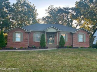 217 Edgewood Dr, Bardstown, KY 40004