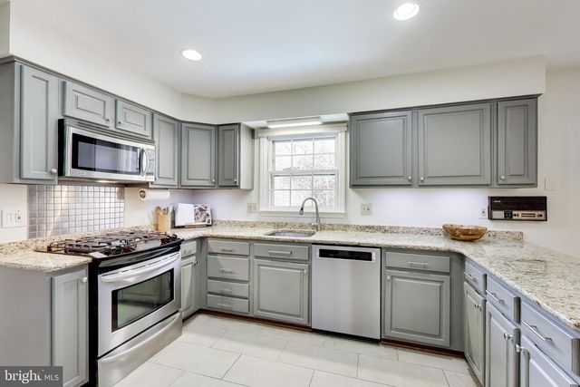 10150 RED SPRUCE RD, Fairfax, VA 22032