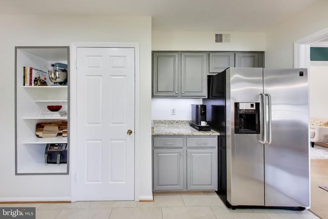 10150 RED SPRUCE RD, Fairfax, VA 22032