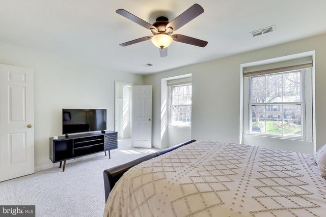 10150 RED SPRUCE RD, Fairfax, VA 22032