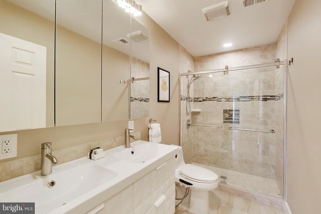 10150 RED SPRUCE RD, Fairfax, VA 22032