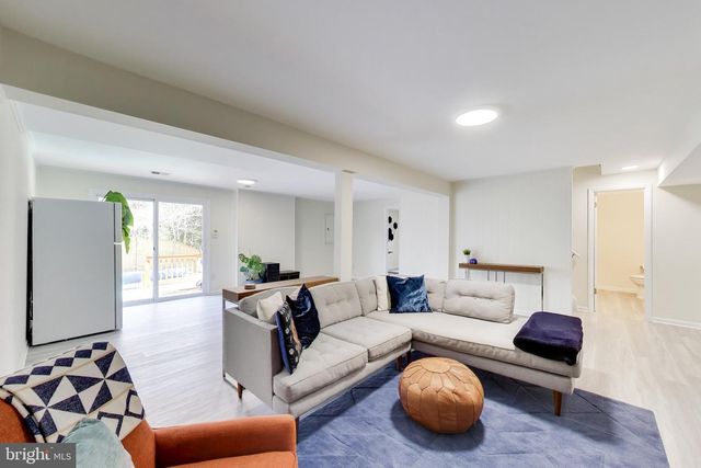 10150 RED SPRUCE RD, Fairfax, VA 22032