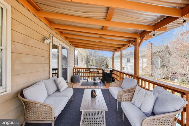 10150 RED SPRUCE RD, Fairfax, VA 22032