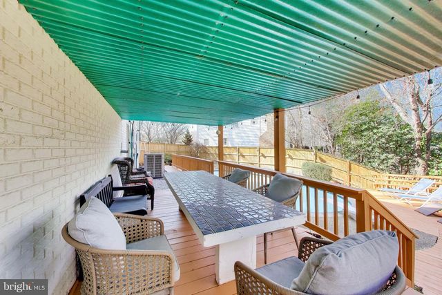 10150 RED SPRUCE RD, Fairfax, VA 22032