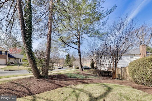 10150 RED SPRUCE RD, Fairfax, VA 22032