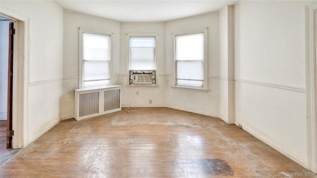 44 Rockdale Avenue, New Rochelle, NY 10801