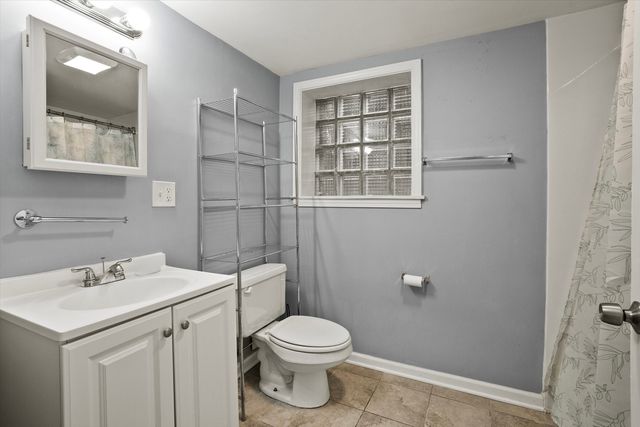 4820 W Haddon Avenue, Chicago, IL 60651