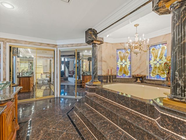 8585 S MT MAJESTIC RD, Sandy, UT 84093