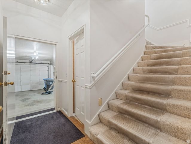 8585 S MT MAJESTIC RD, Sandy, UT 84093