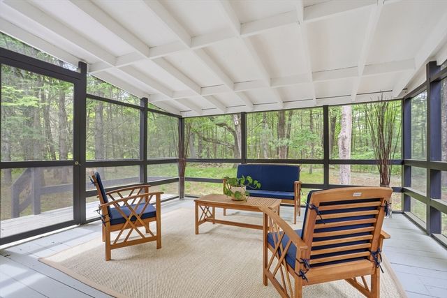366 River Road, Carlisle, MA 01741