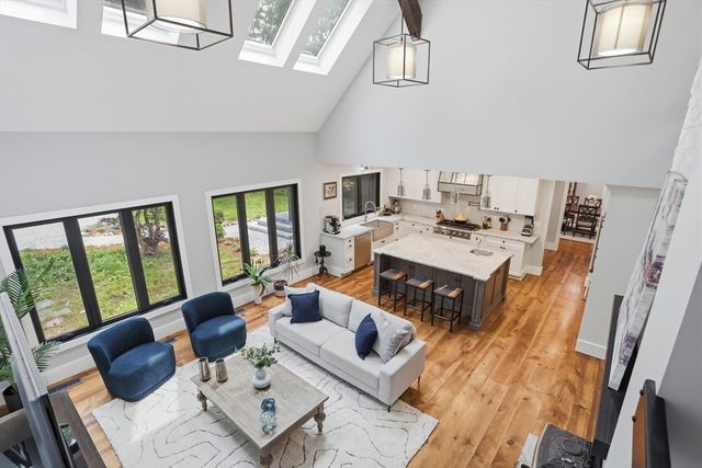 366 River Road, Carlisle, MA 01741
