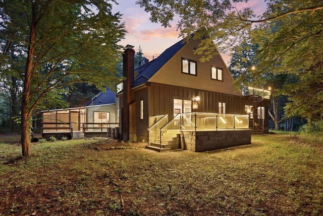366 River Road, Carlisle, MA 01741