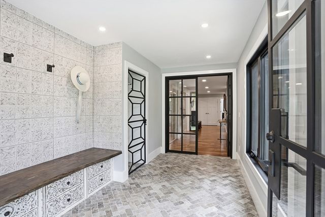 366 River Road, Carlisle, MA 01741